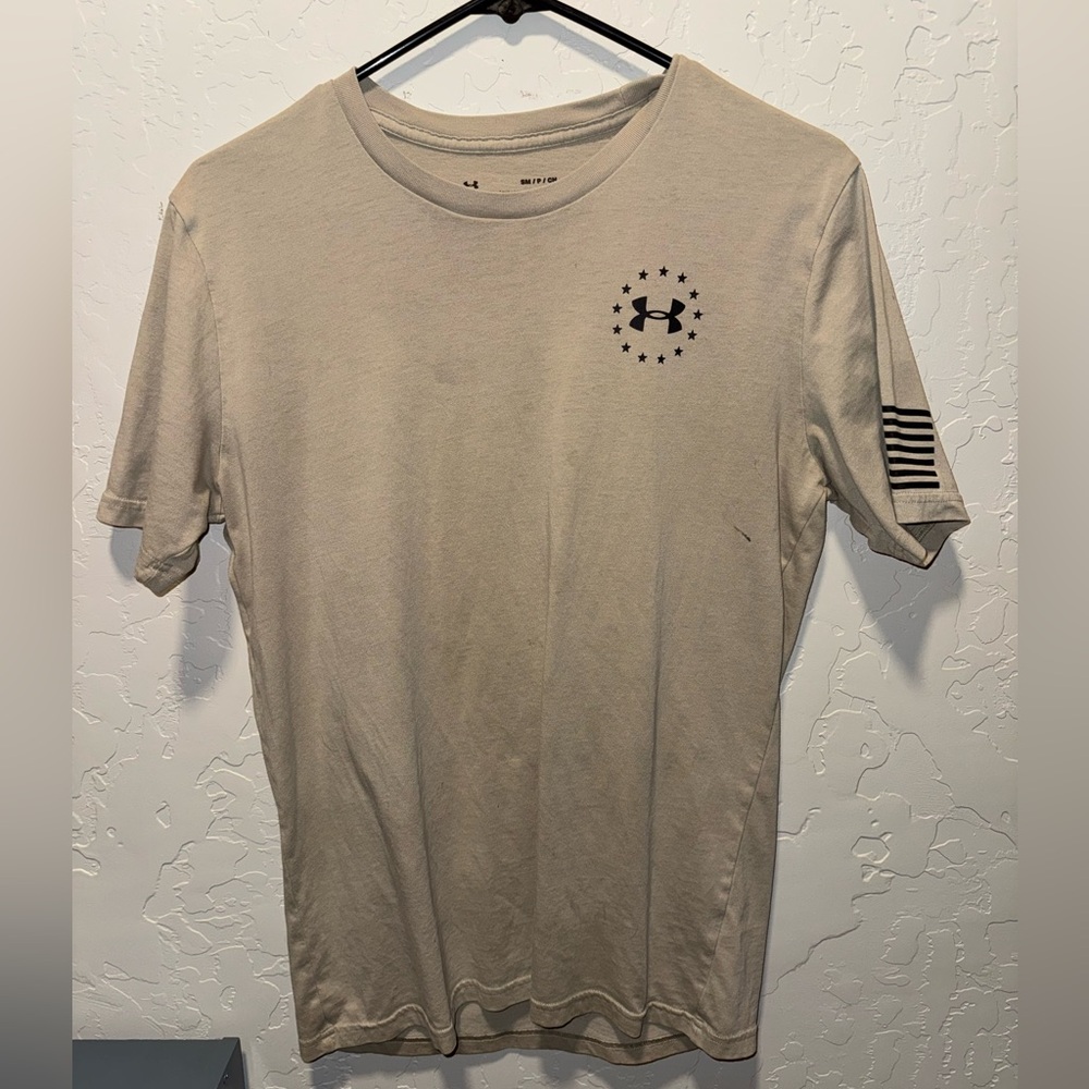 Under Armour Men's Beige Short Sleeve Tee